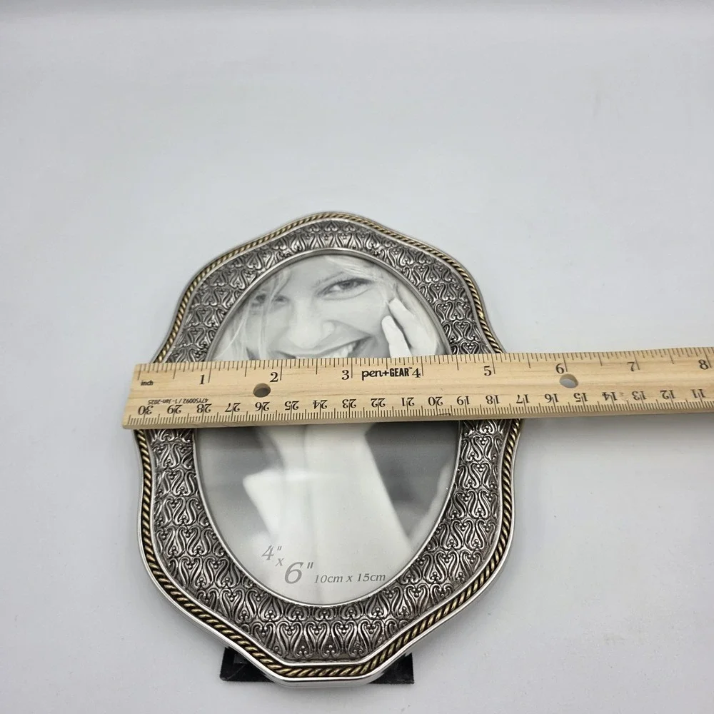 Silver‎ Ornate Oval Picture Frame 7.5